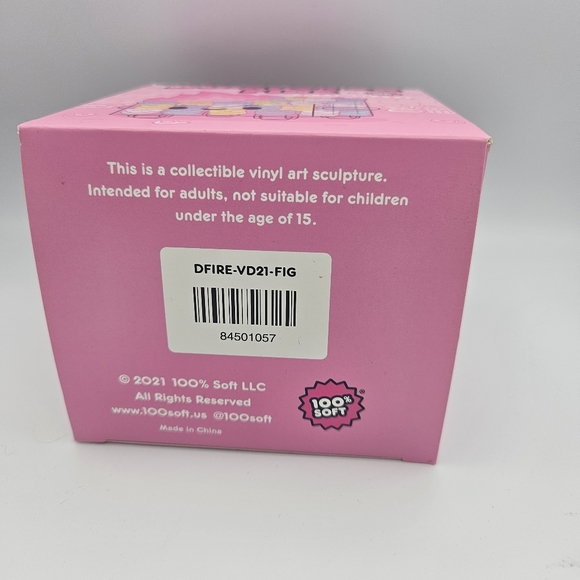 100% Soft Love is like a Dumpster Fire Valentines 2021 Edition Pink Candy Vinyl - Picture 4 of 12